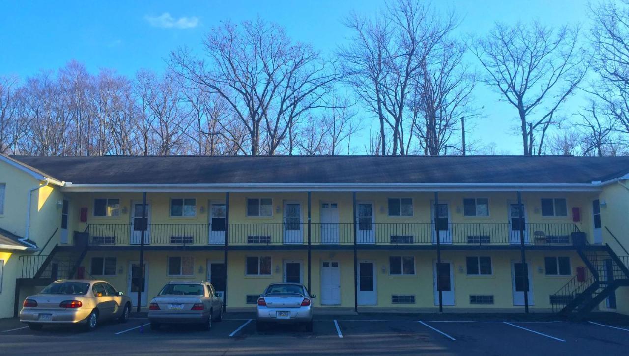 Country Place Inn And Suites White Haven Exterior foto